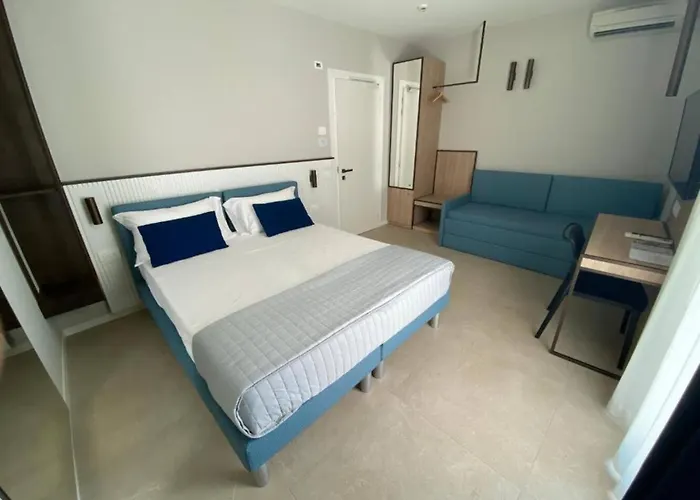 Petit Hotel