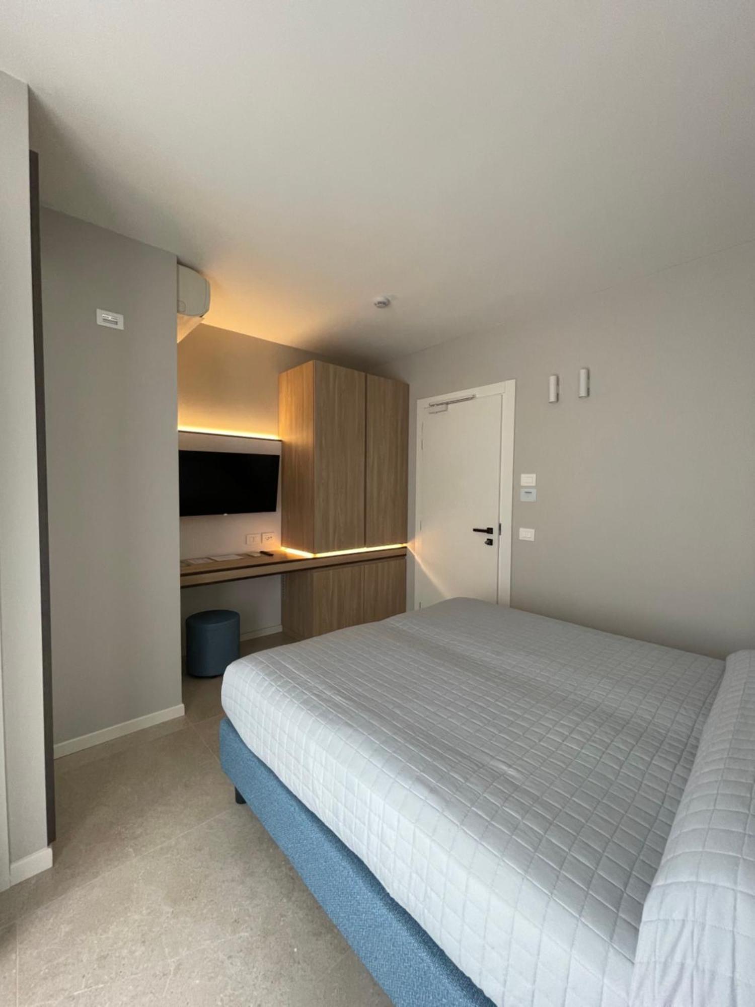 Petit Hotel 3*